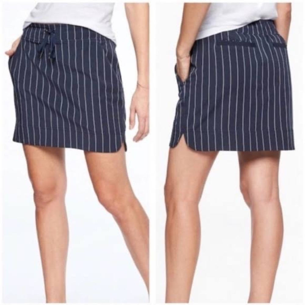 Athleta Women’s Striped Navy Blue Skort